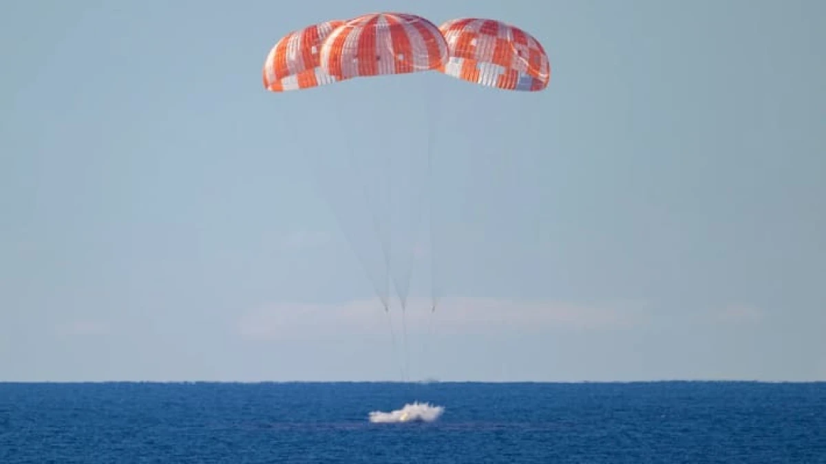 Астронавты миссии «Артемида-2» успешно вернулись на Землю после облета Луны