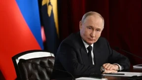 Доверие россиян к Владимиру Путину за неделю снизилось до 71%