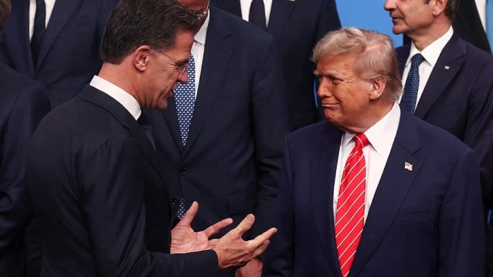 Трамп обсудит с генсеком НАТО возможный выход США из альянса Трамп обсудит с генсеком НАТО возможный выход США из альянса