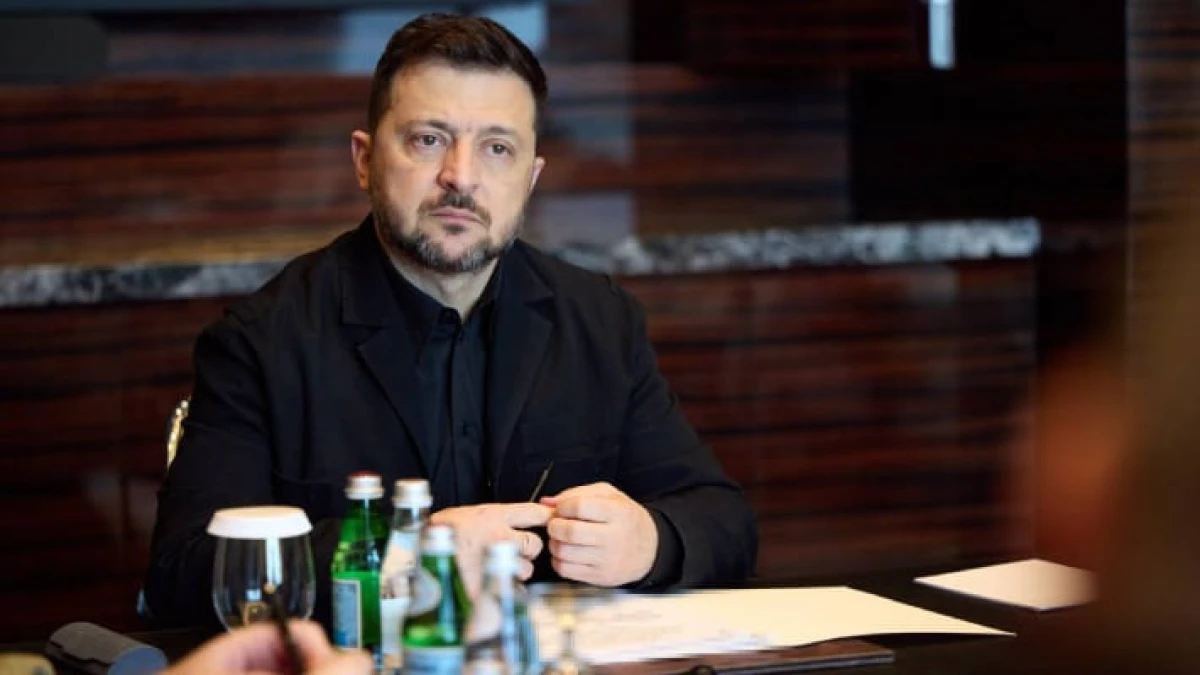 Зеленский «разрешил» провести 9 мая в Москве парад Победы