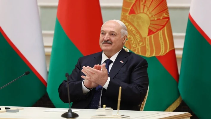 Лукашенко предложил узбекистанцам переезд в Беларусь Лукашенко предложил узбекистанцам переезд в Беларусь
