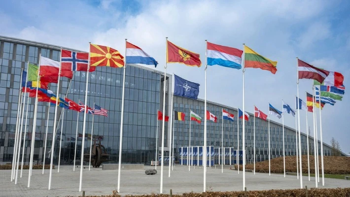 НАТО пообещало сохранить масштабную военную поддержку Украины НАТО пообещало сохранить масштабную военную поддержку Украины