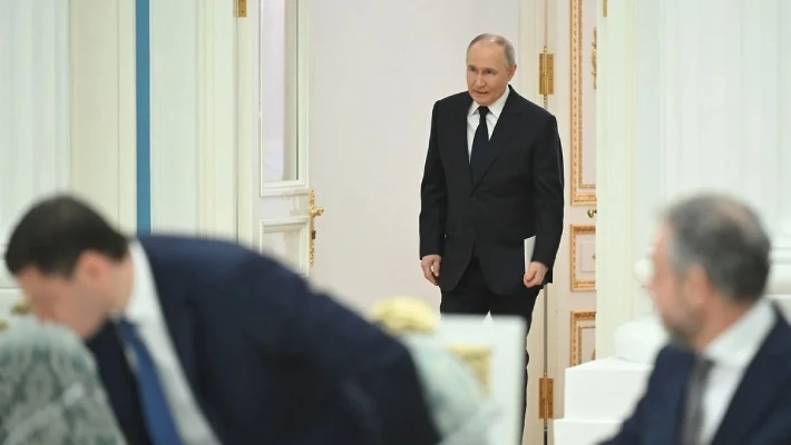 Bloomberg: окружение Путина ускорило вывод капитала из России Bloomberg: окружение Путина ускорило вывод капитала из России