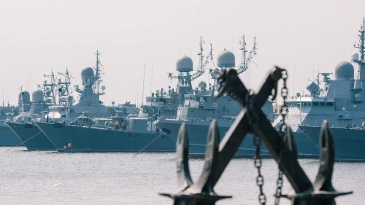 Украина атаковала базу ВМФ РФ в Новороссийске Украина атаковала базу ВМФ РФ в Новороссийске