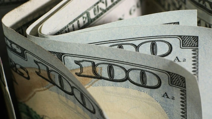 Новый лимит вывоза валюты из Узбекистана без декларации составит $10 тысяч Новый лимит вывоза валюты из Узбекистана без декларации составит $10 тысяч